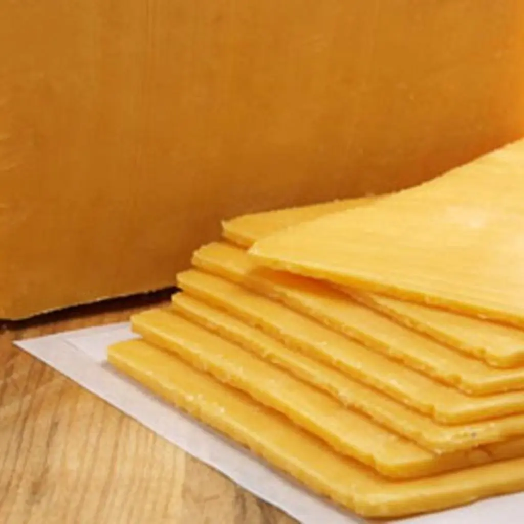 Cheddar Block Red